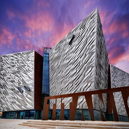 Travelodge Belfast Exterior photo