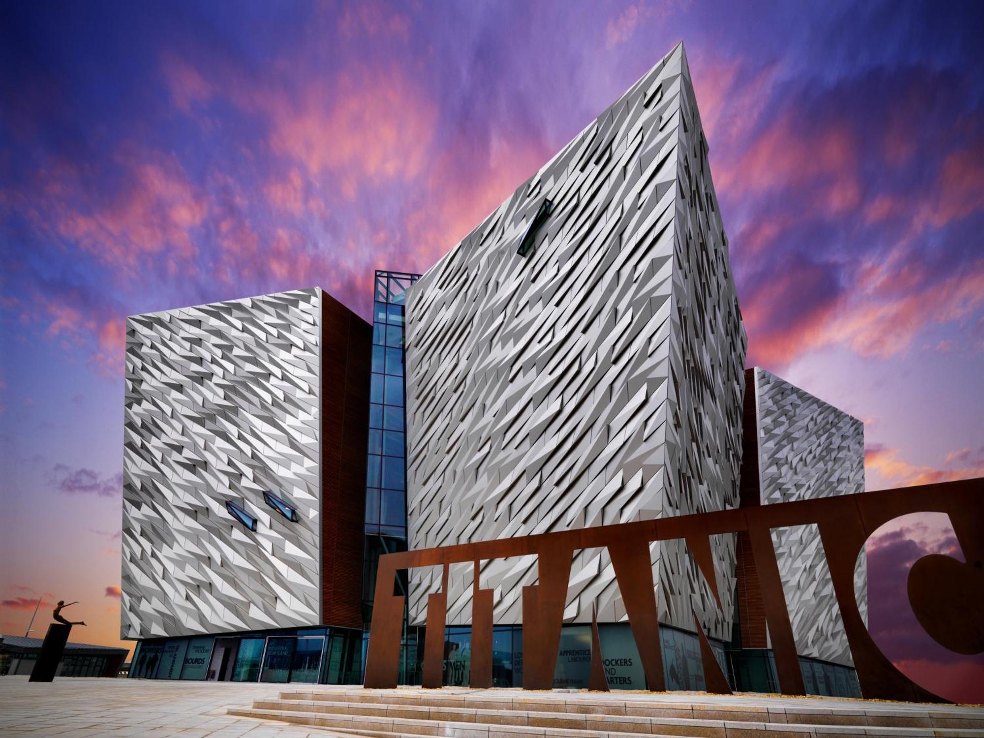 Travelodge Belfast Exterior photo