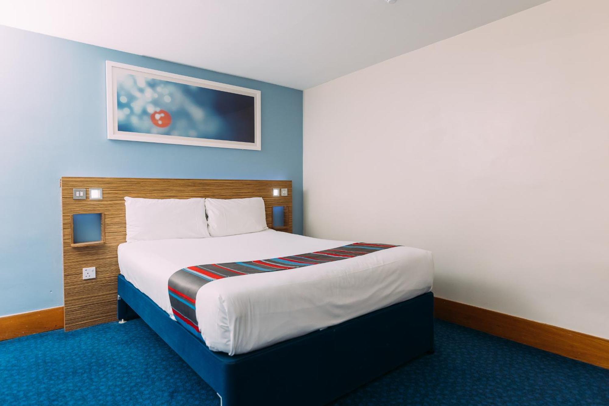 Travelodge Belfast Exterior photo