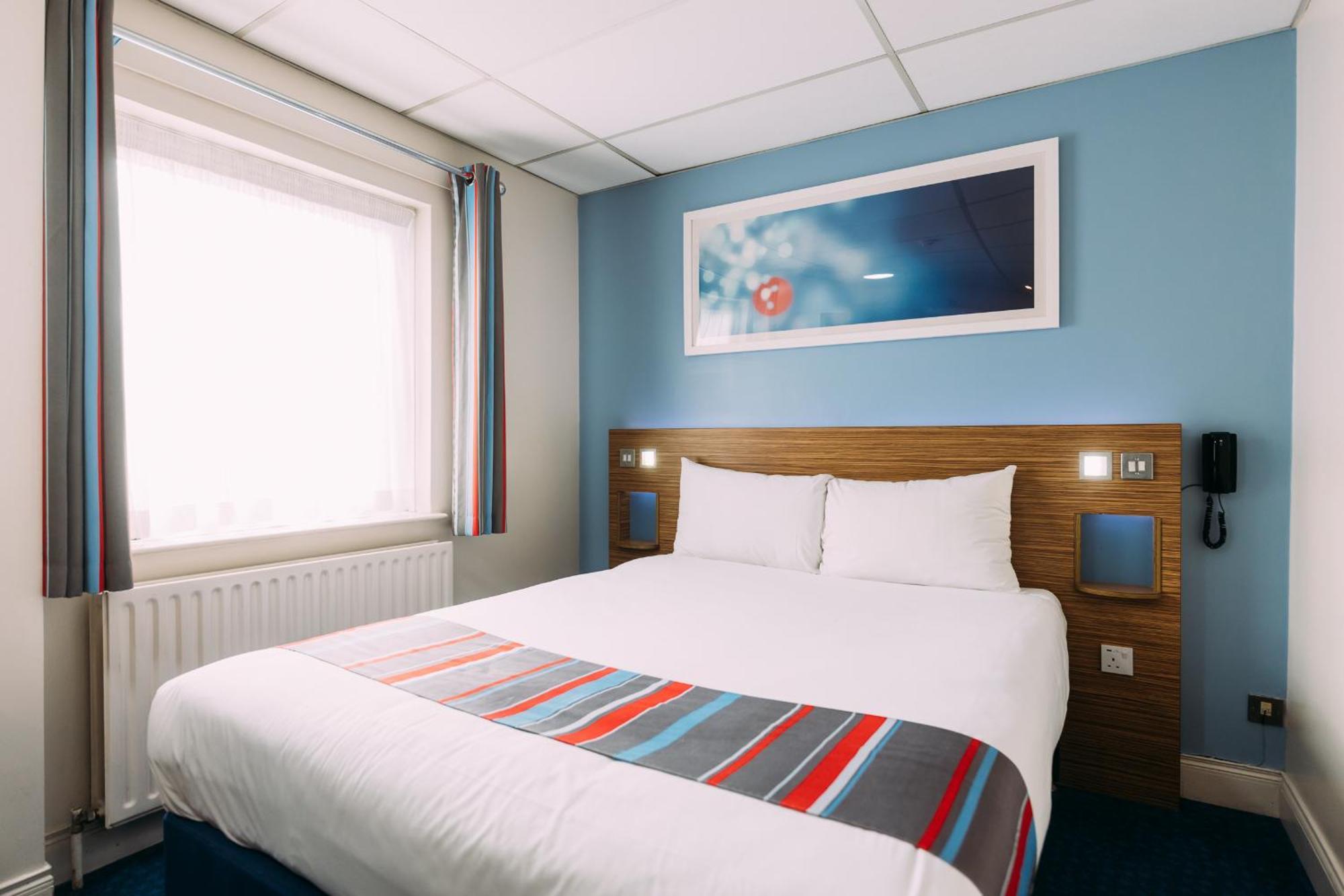 Travelodge Belfast Exterior photo