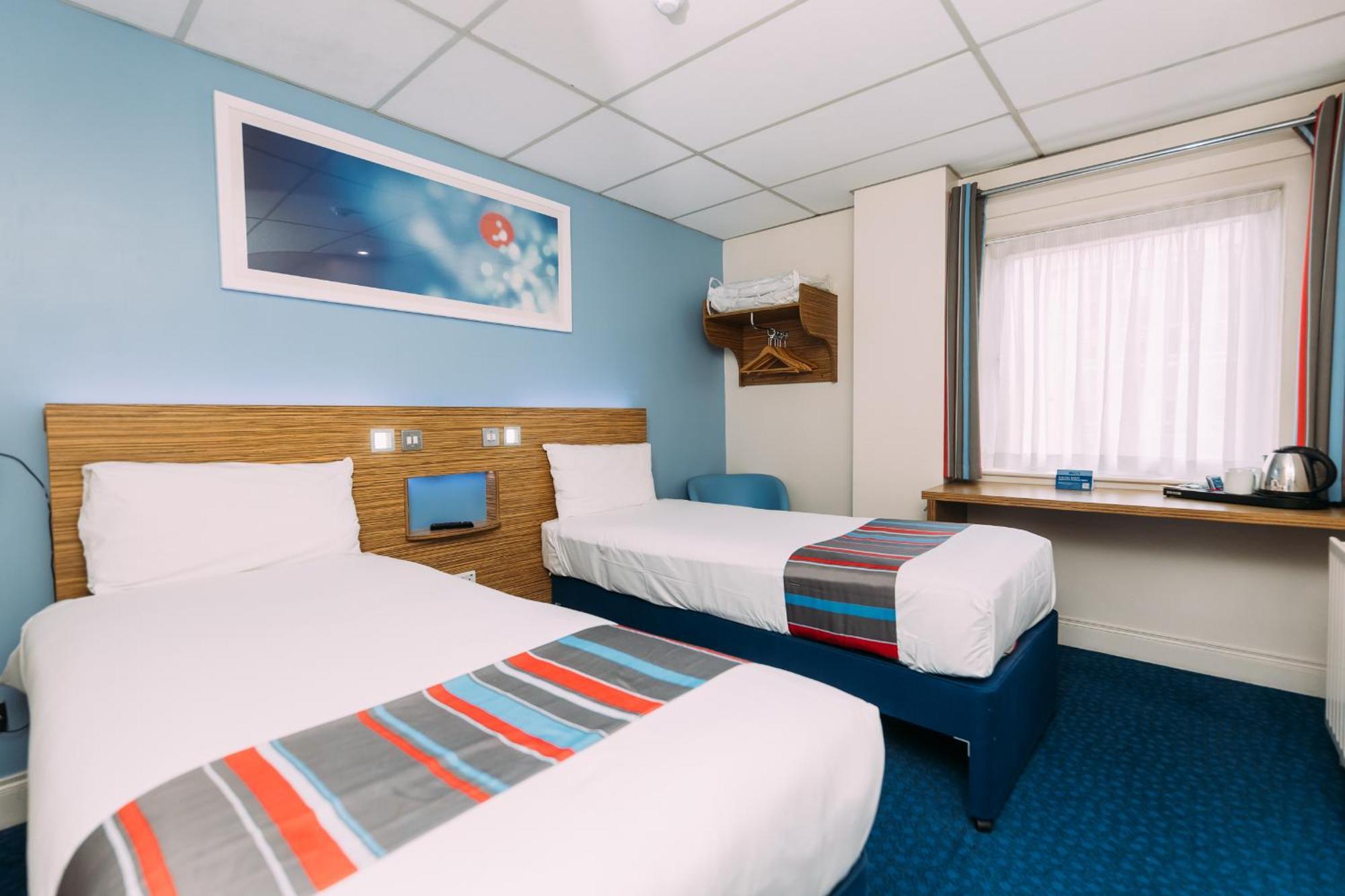Travelodge Belfast Exterior photo
