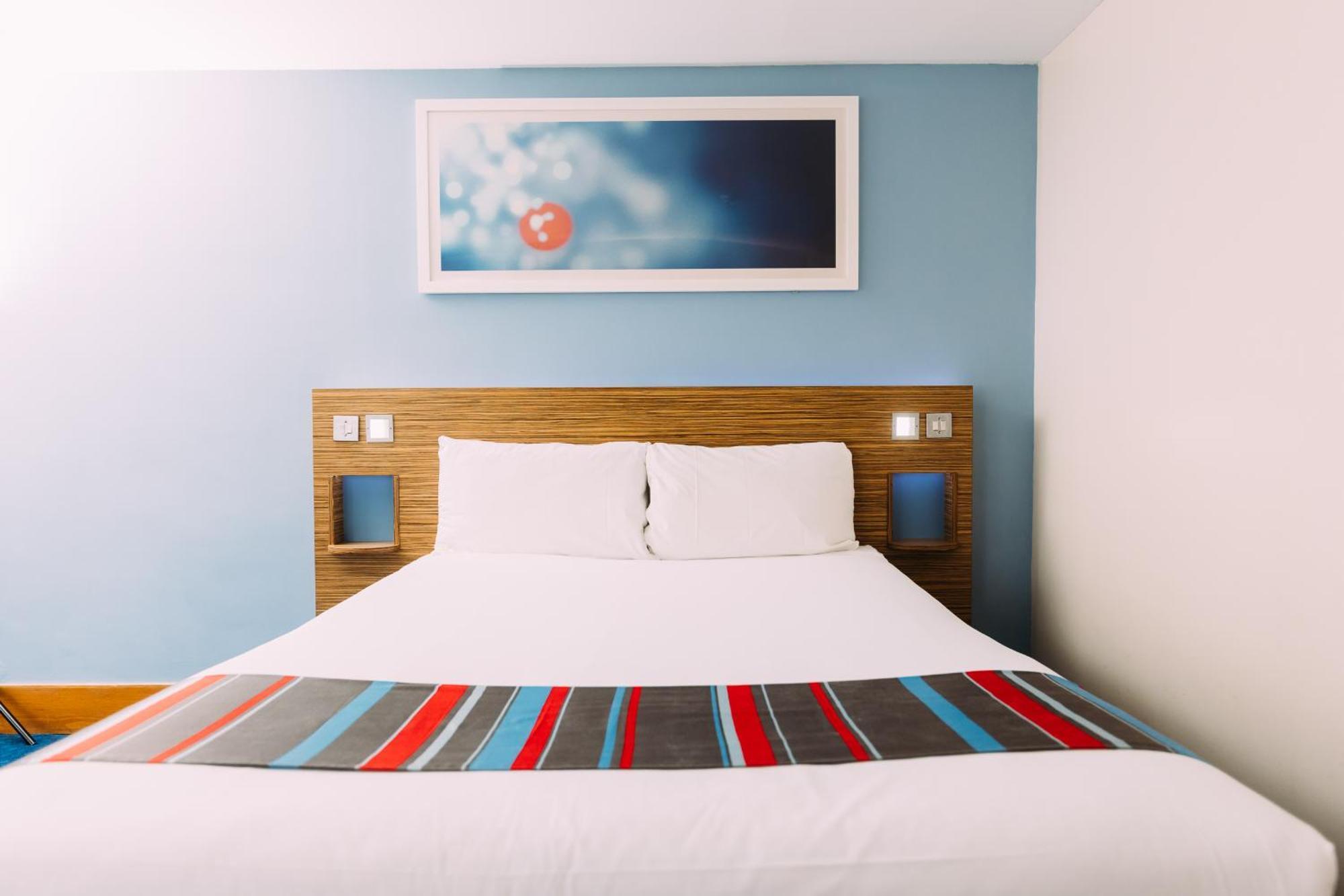 Travelodge Belfast Exterior photo